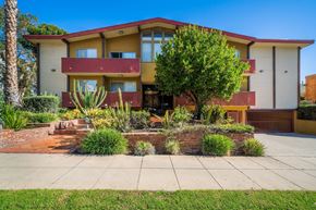 Los Angeles apartment for rent - the front of the building with a garden in front of it