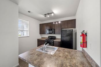 Fully equipped kitchen