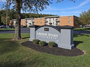 Euclid apartment for rent - Lakeland Terrace Apartments in Euclid OH