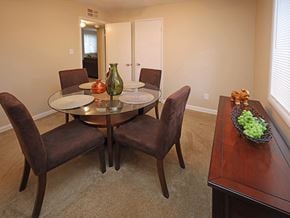 Euclid apartment for rent - Model Suite Bedroom at Morgan Park Apartments in Euclid OH