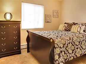 Euclid apartment for rent - Model Bedroom at Lakeland Terrace in Euclid, OH