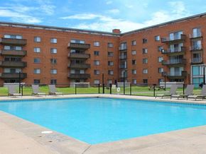 Shaker Heights apartment for rent - Sparkling Outdoor Swimming Pool at Oliver House Apartments in Shaker Heights, OH