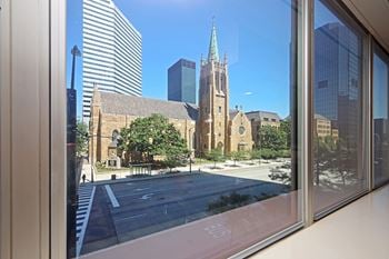 Expansive energy-saving and sound-reducing windows