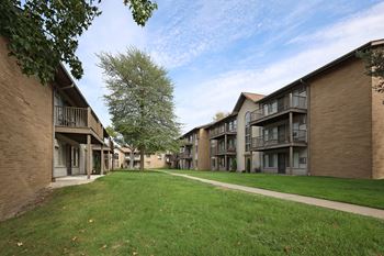 Beautiful garden-style community in a park-like setting