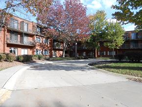 Twinsburg apartment for rent - Twinsburg Apartments Building Exterior