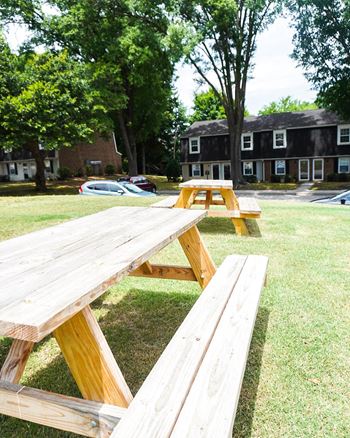 Grilling and entertainment deck
