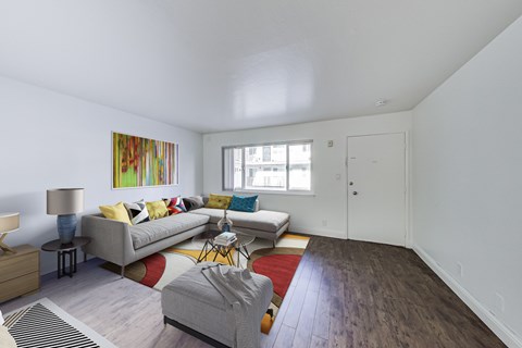 Floor plan for studio, 1 bath, 450 sqft