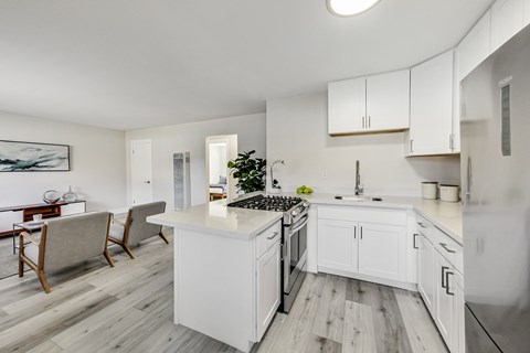 Floor plan for 2 beds, 1 bath, 720 sqft