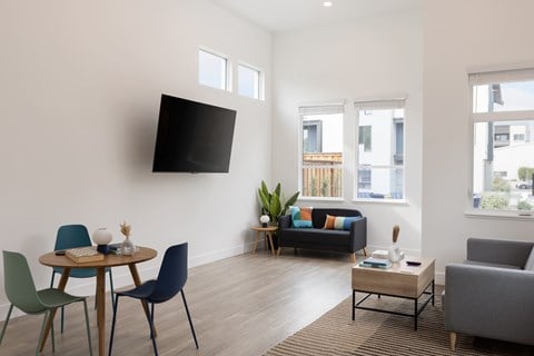 Floor plan for 1 bed, 1 bath, 645 sqft