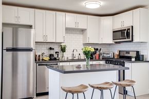 Oakland apartment for rent - 873 32nd Street