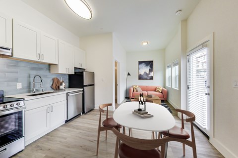 Floor plan for studio, 1 bath, 498 sqft