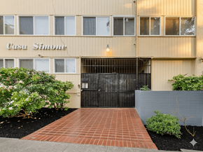 Oakland apartment for rent - Ivy Haus