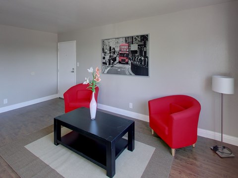 Floor plan for 2 beds, 1 bath, 1000 sqft