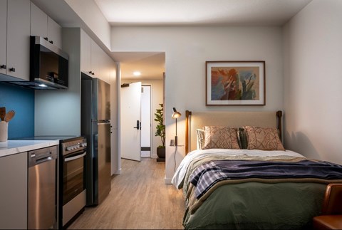 Floor plan for studio, 1 bath, 370 sqft