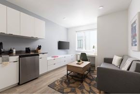 Oakland apartment for rent - Sofa and TV Ready