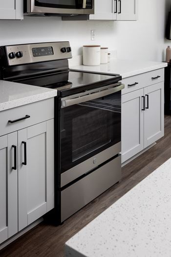 Ge stainless steel kitchen appliances and ice maker