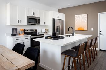 Kitchen island with double basin undermount sink