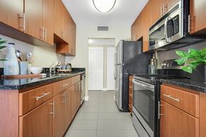 Mountain View apartment for rent - Kitchen with stainless steel appliances at Americana Apartments, Mountain View, 94040