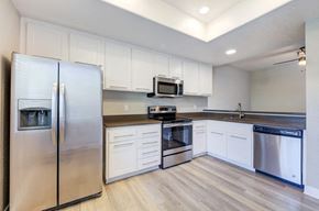 Dana Point apartment for rent - Fully Equipped Kitchen at Harbor Pointe, Dana Point, 92629