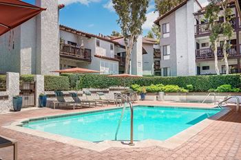The swimming pool at the resort at potomac yard apartments