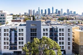 Los Angeles apartment for rent - Building Exterior View at 422 South Lake, California, 90057