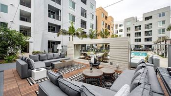 Outdoor lounge