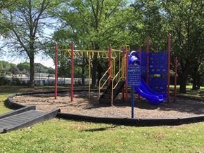 Laurens apartment for rent - Summercrest Playground Area