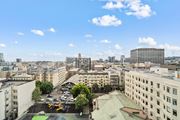 San Francisco townhouse for rent - the view of the city from the roof of a building
