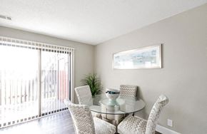Kansas City townhouse for rent - Townhome Dining Room  at The Township, Missouri
