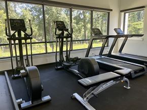 Tualatin apartment for rent - Fitness Center at Commons on the Tualatin River, Tualatin, 97062