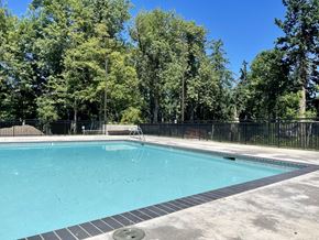 Tualatin apartment for rent - Pool View at Commons on the Tualatin River, Tualatin, OR, 97062