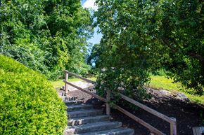 Marlborough apartment for rent - steps leading up a hill in a park