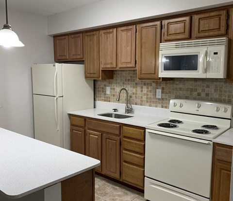 Floor plan for studio, 1 bath, 325 sqft