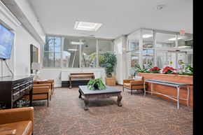 Philadelphia apartment for rent - A conference room with a long table and chairs.