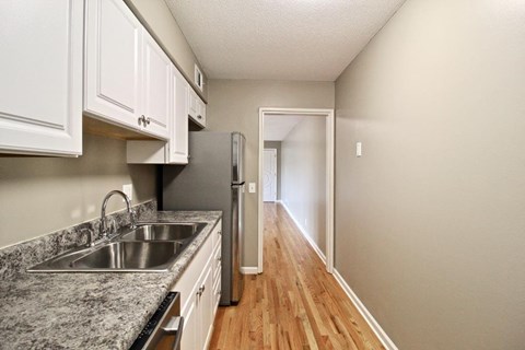 Floor plan for 1 bed, 1 bath, 836 sqft