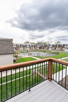 Gladstone apartment for rent - Balcony
