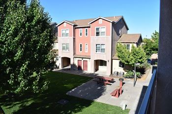 Courtyard at lemon hill mutual housing