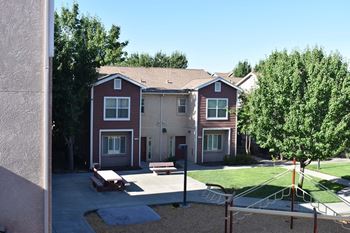 Courtyard at lemon hill mutual housing