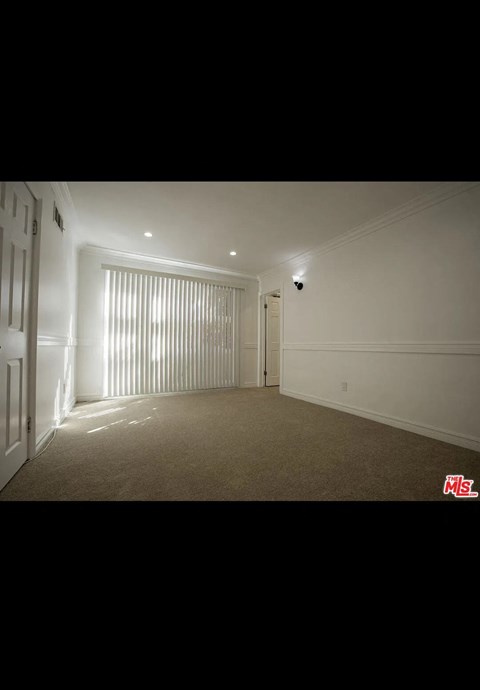 Floor plan for 3 beds, 2 baths, 2000 sqft