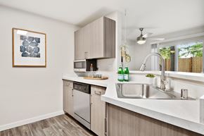 Everett apartment for rent - The Lakehouse Apartments Kitchen
