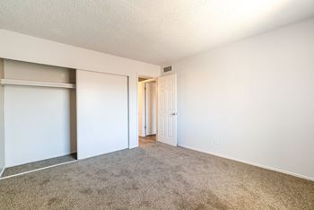 Plush bedroom carpeting