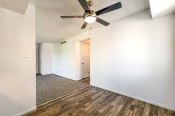 Vinyl flooring