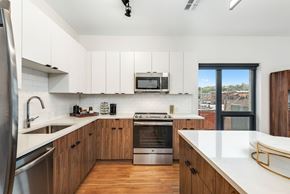 Kansas City apartment for rent - Arterra KC Kitchen