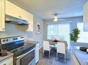 Portland apartment for rent - The Melrose_Portland OR_The Melrose dining room kitchen