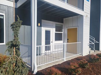 Private patios & balconies