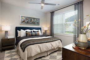 Richmond apartment for rent - Allora Cinco Ranch Model Bedroom