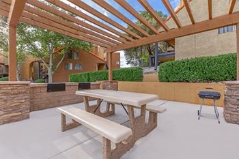 Bbq & picnic area