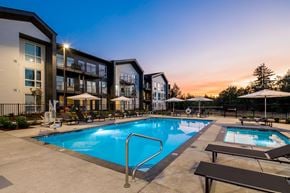 Portland apartment for rent - Heirloom_Portland_Oregon_JLL_Twilight_Pool_Apartments