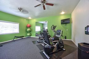 Vancouver apartment for rent - Parc Central_Vancouver WA_ Apartment fitness center