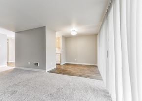 Seattle apartment for rent - Beacon View Apartments Living Room and Dining Area